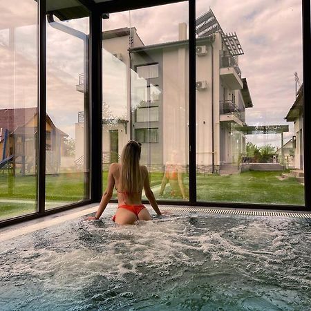 Pensiunea Casa Hortopan Târgu Jiu Extérieur photo