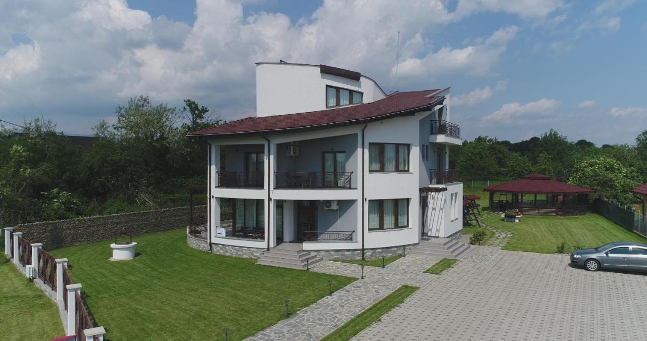 Pensiunea Casa Hortopan Târgu Jiu Extérieur photo