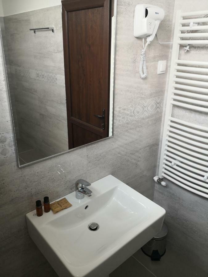 Pensiunea Casa Hortopan Târgu Jiu Chambre photo