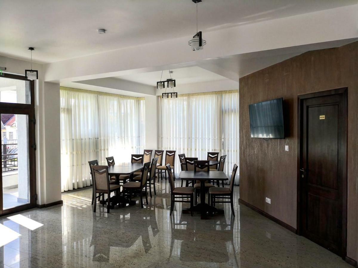 Pensiunea Casa Hortopan Târgu Jiu Extérieur photo