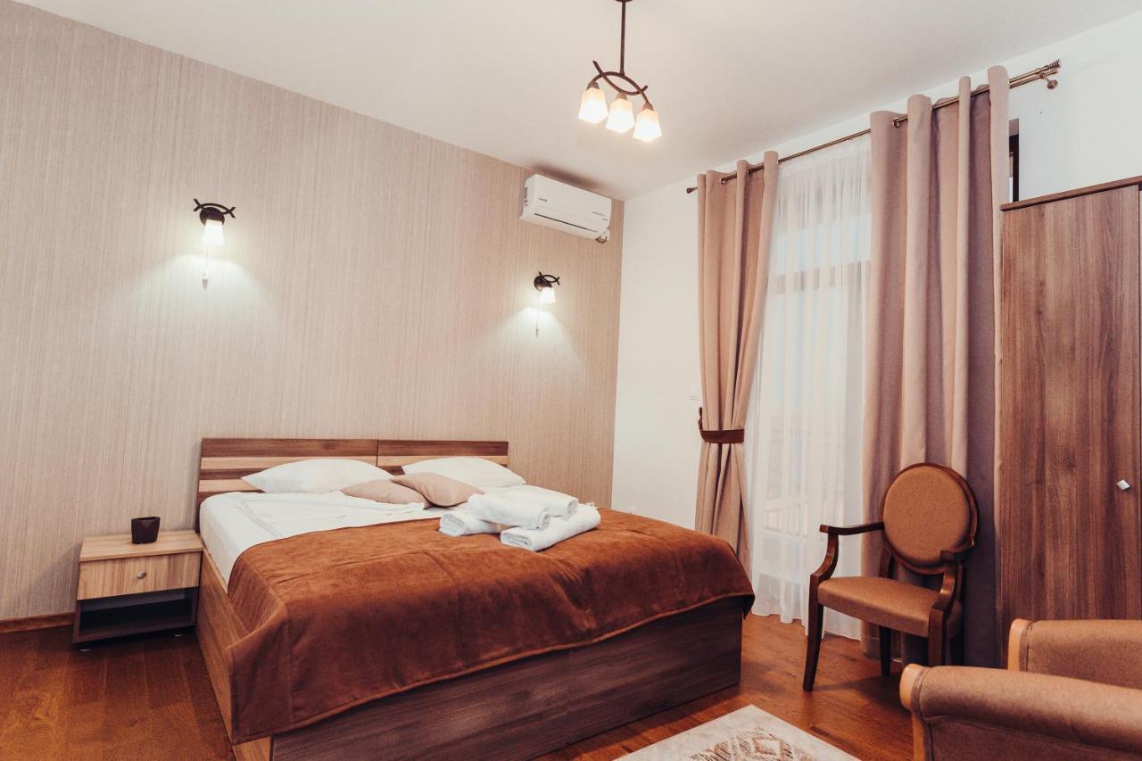 Pensiunea Casa Hortopan Târgu Jiu Extérieur photo